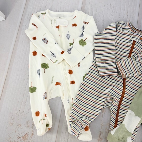 Carter’s Newborn Sleeper Lot 3 | Zip Footed Pajamas 100% Cotton - Picture 3 of 13